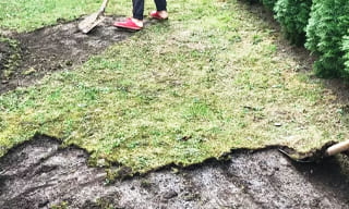 Снятие дерна старого газона в Белой Калитве – от 510 руб. | 2Землекопа-Бкл