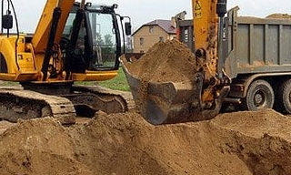 Выкопать яму экскаватором в Белой Калитве от 918 руб. - 2Землекопа-Бкл 