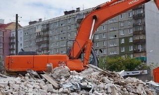 Вывоз строительного мусора с участка в Белой Калитве недорого от 1529 руб. | 2Землекопа-Бкл